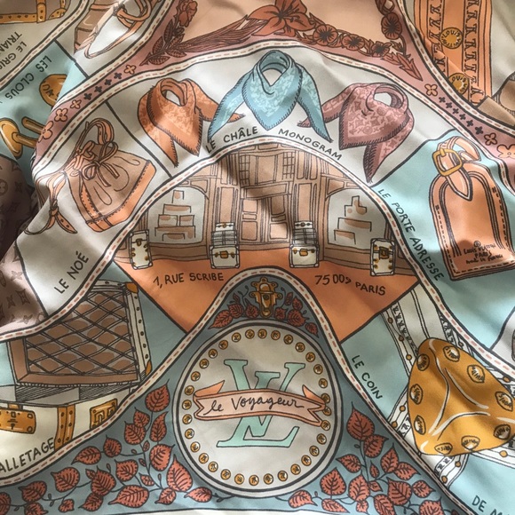 SOLD Authentic LV scarf - Picture 7 of 7
